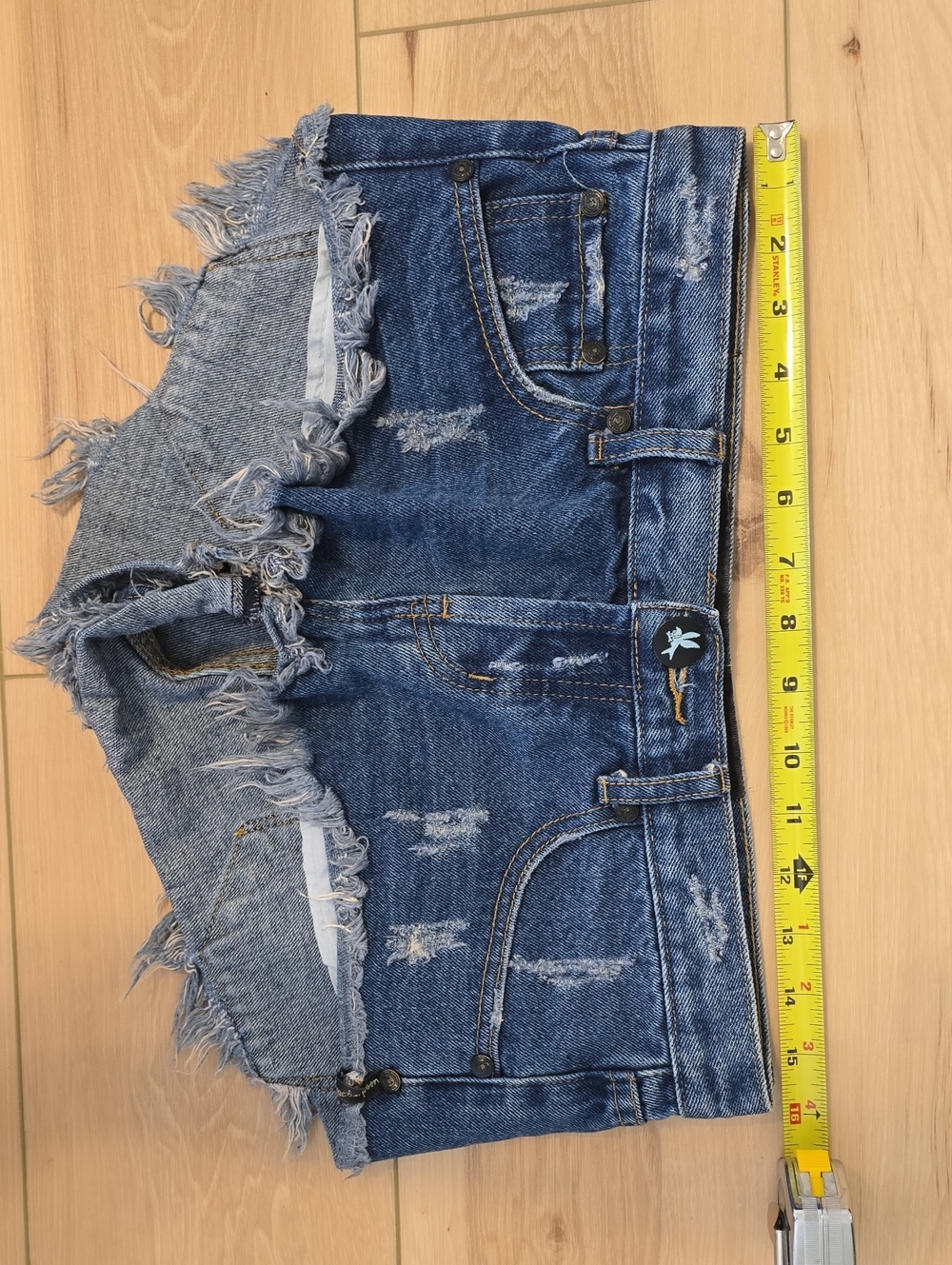 One Teaspoon Bandits Cutoff Shorts Size 26 - Picture 7 of 7